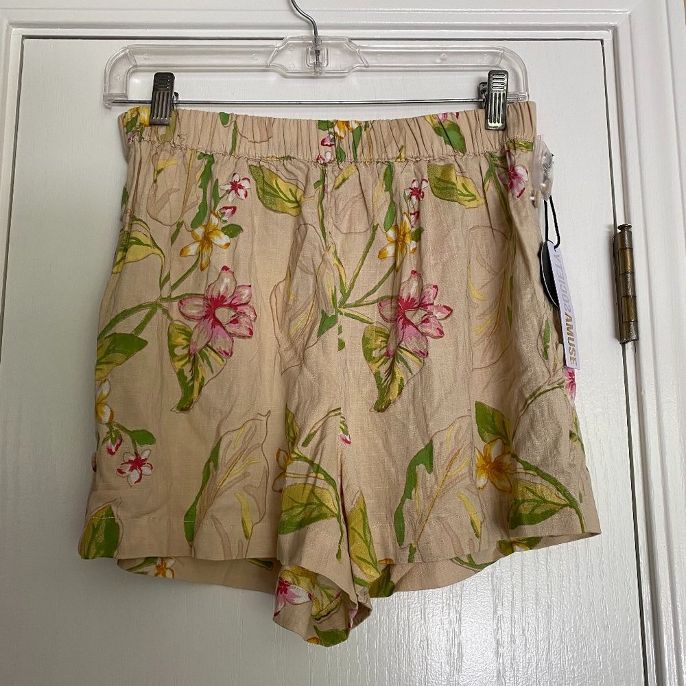 NEW amuse society floral courtyard woven shorts